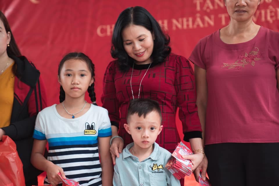 LÀM TỪ THIỆN, KHÔNG QUAN TRỌNG ÍT NHIỀU